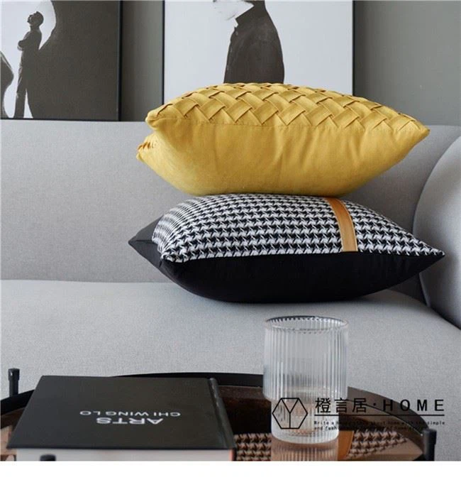 Velvet Wrinkle Cushion Cover